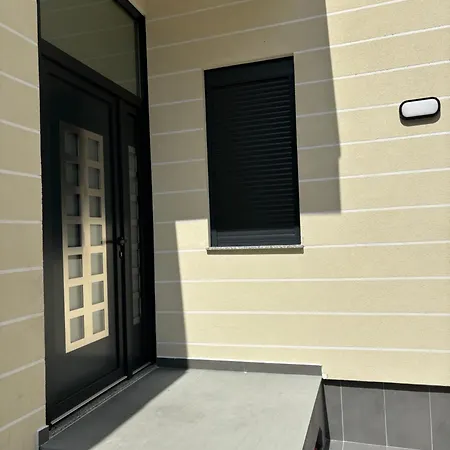 Cozy Collective - Heart Of 3* Tirana